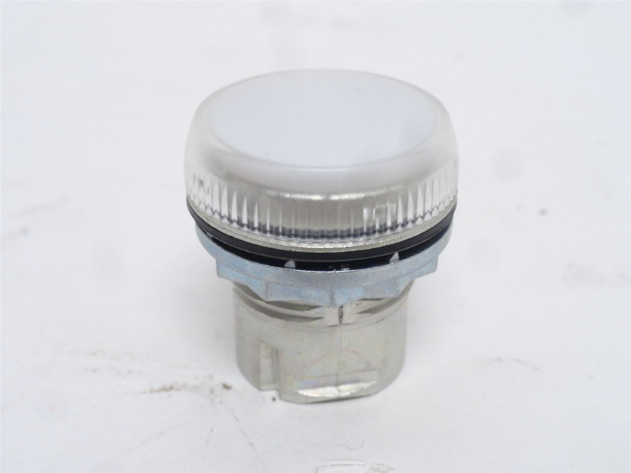 Allen-Bradley 800FM-P7MN7W; Clear Pilot Light; 24VDC; 22mm Allen-Bradley 800FM-P7MN7W; Clear Pilot Light; 24VDC; 22mm