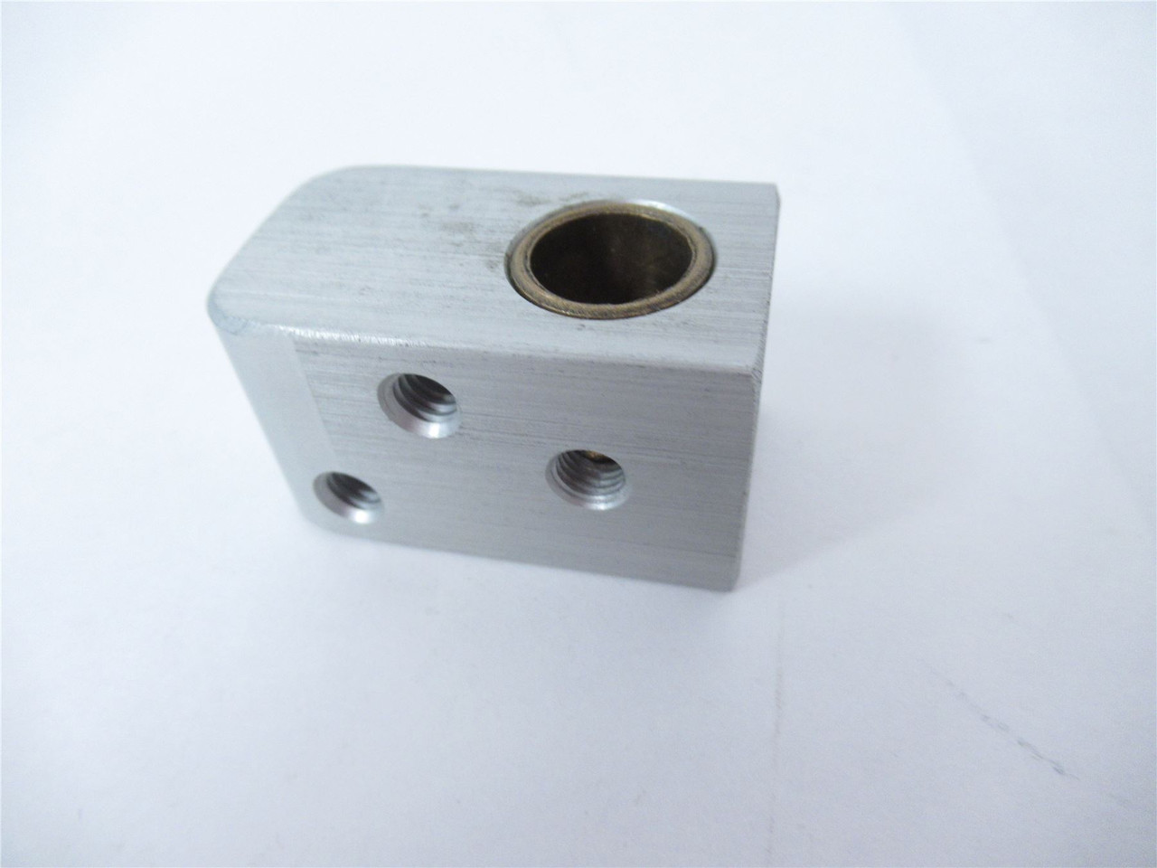 Douglas 64591; Block Pivot