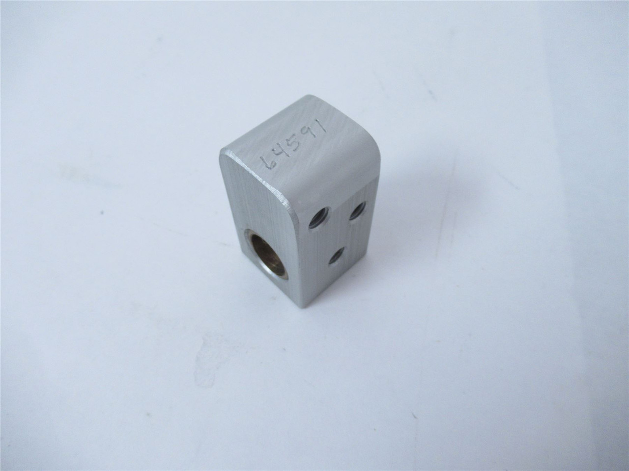 Douglas 64591; Block Pivot