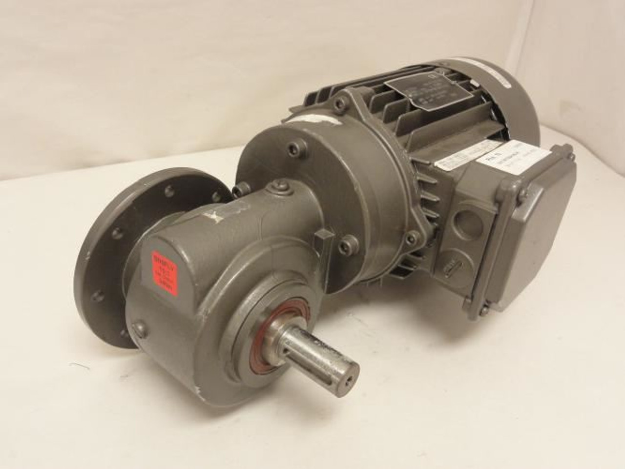 MFG- SN9F-71L4; Gearmotor; 0.37kW; 380-500V; Dual Shaft