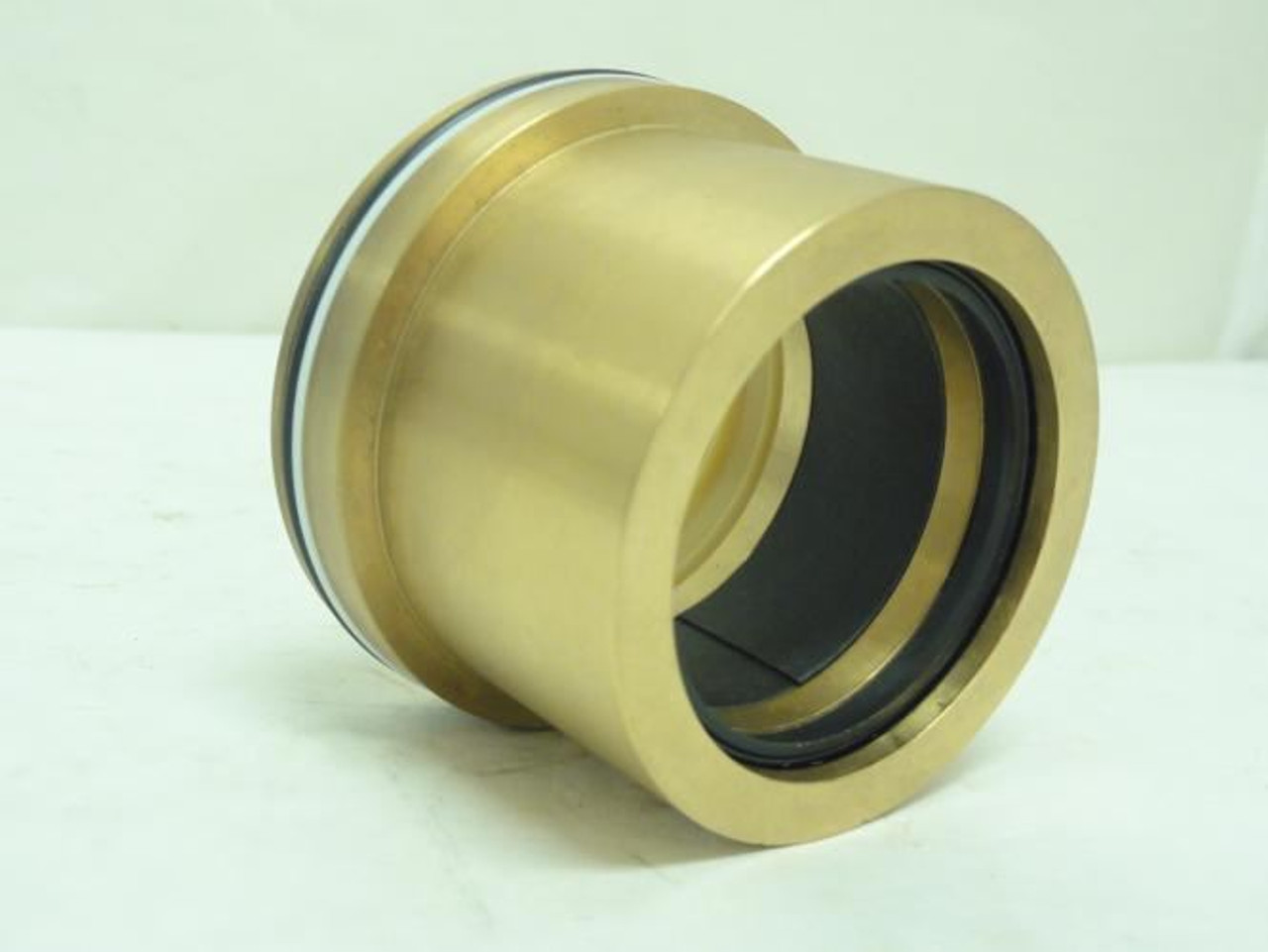 Parker 702909; Rod Cartridge Seal; 1-3/4"ID; 2-11/16" Flange OD