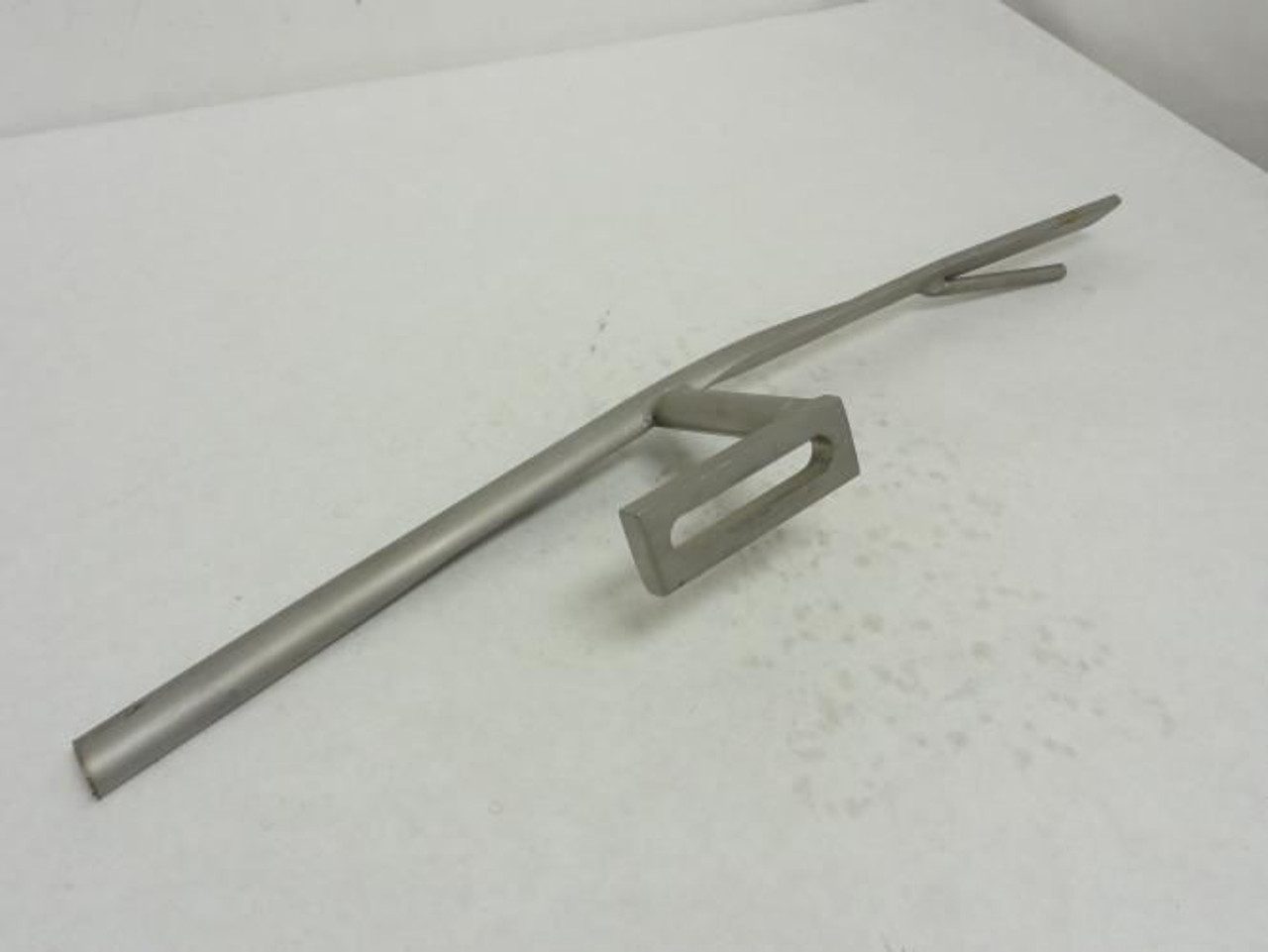 Cantrell BM57650; SS- L/H Guide Bar Assy Twisted 17-1/2" Long Cantrell BM57650; SS- L/H Guide Bar Assy Twisted 17-1/2" Long