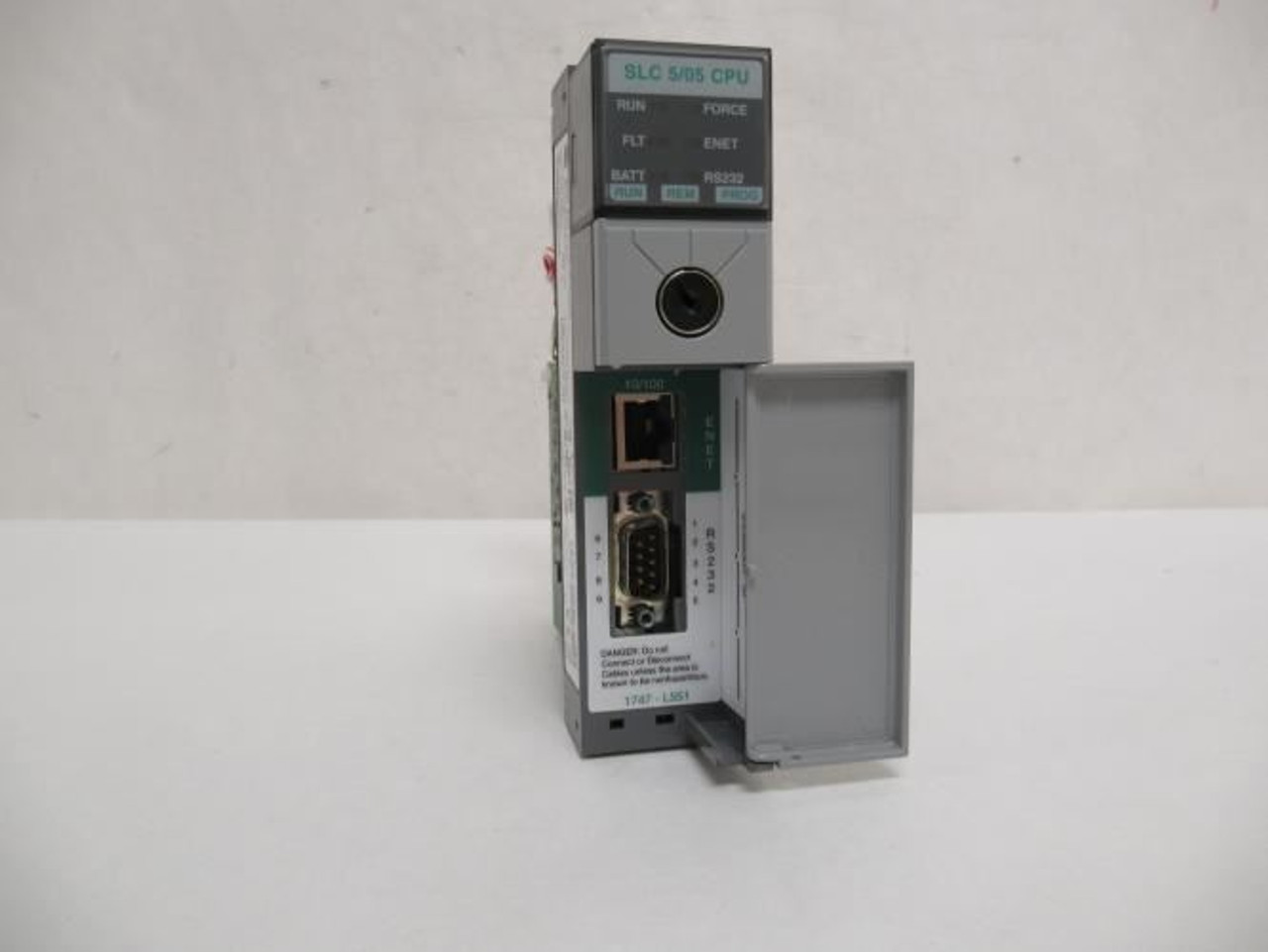 Allen-Bradley 1747-L551; SLC 5/05 CPU Controller 16K Mem NO KEY