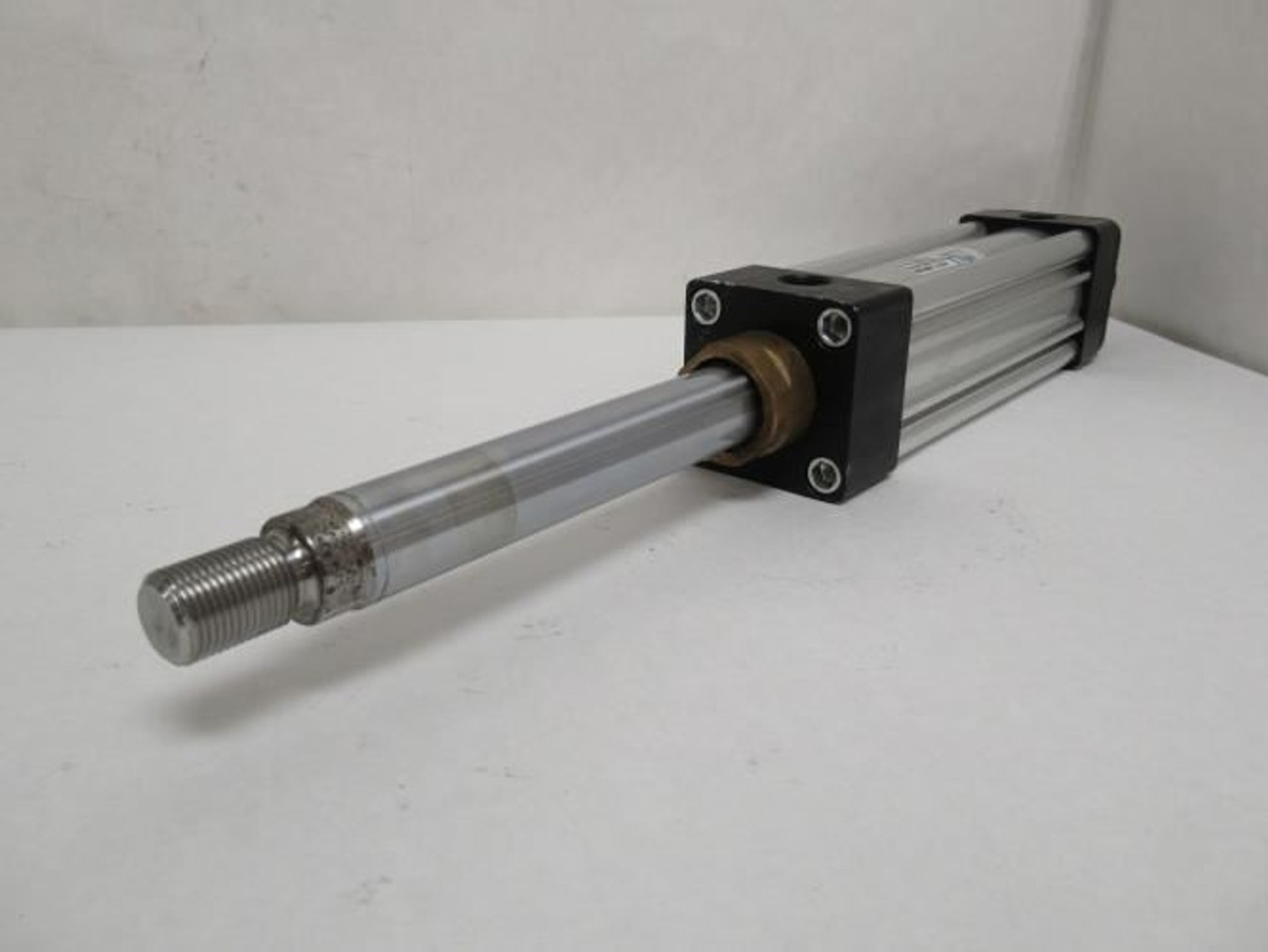 Vongal VG102796; Air Cylinder; 2-1/4"ID x 5-3/8" Stroke Vongal VG102796; Air Cylinder; 2-1/4"ID x 5-3/8" Stroke