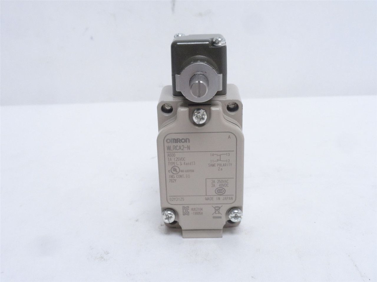 Omron WLRCA2-N; Limit Switch; 2A 250VAC (Missing Lever)