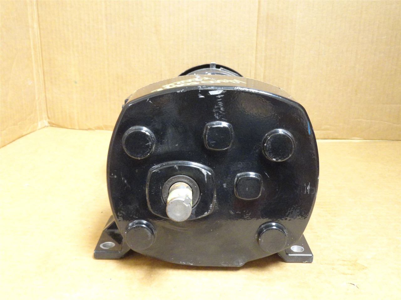 Bison 011-483-2012; DC Gearmotor; 11.8:1 Ratio; 1/2HP; 90VDC