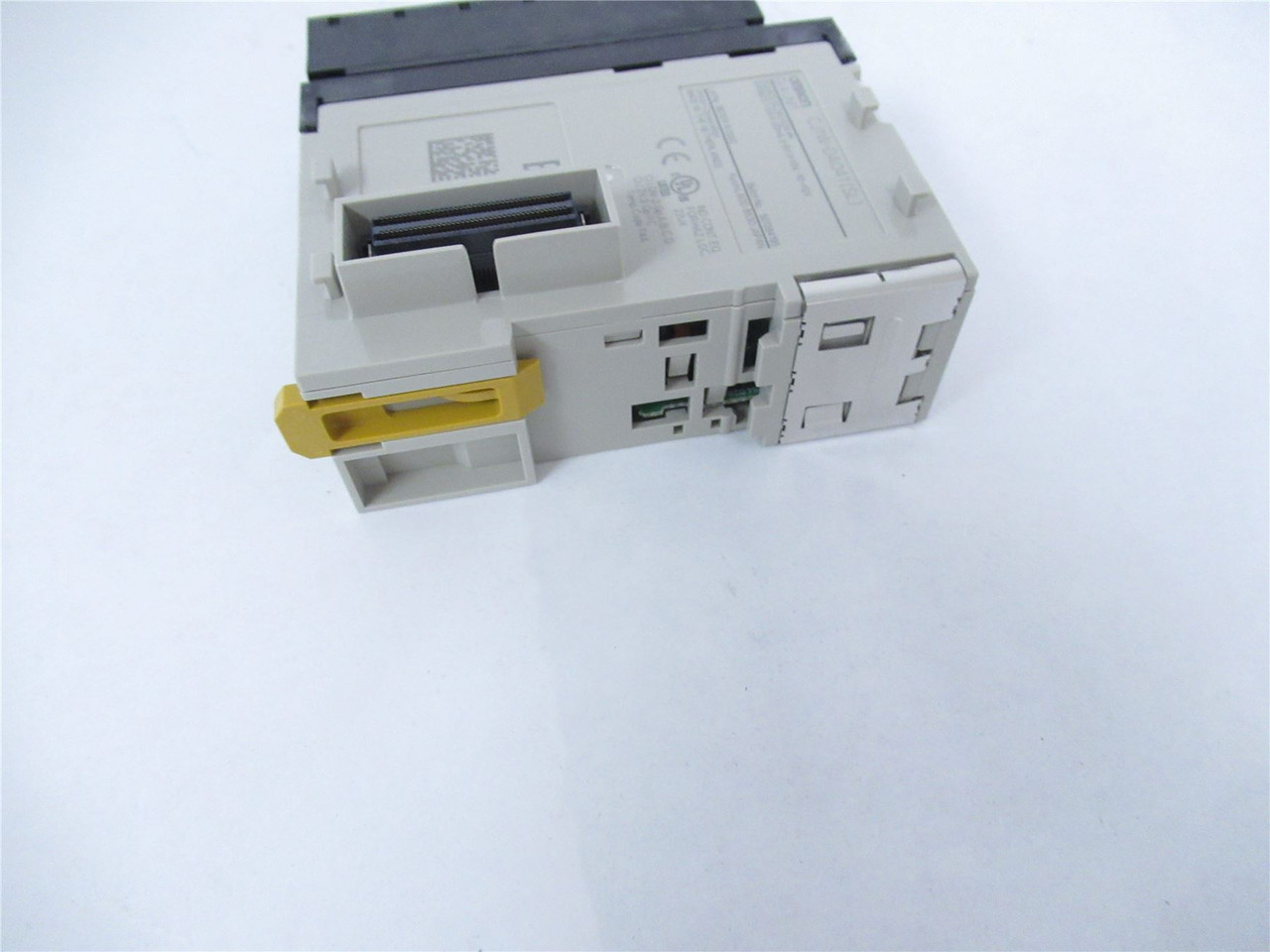 Omron CJ1W-DA041; Output Module 4 Analog Din Rail
