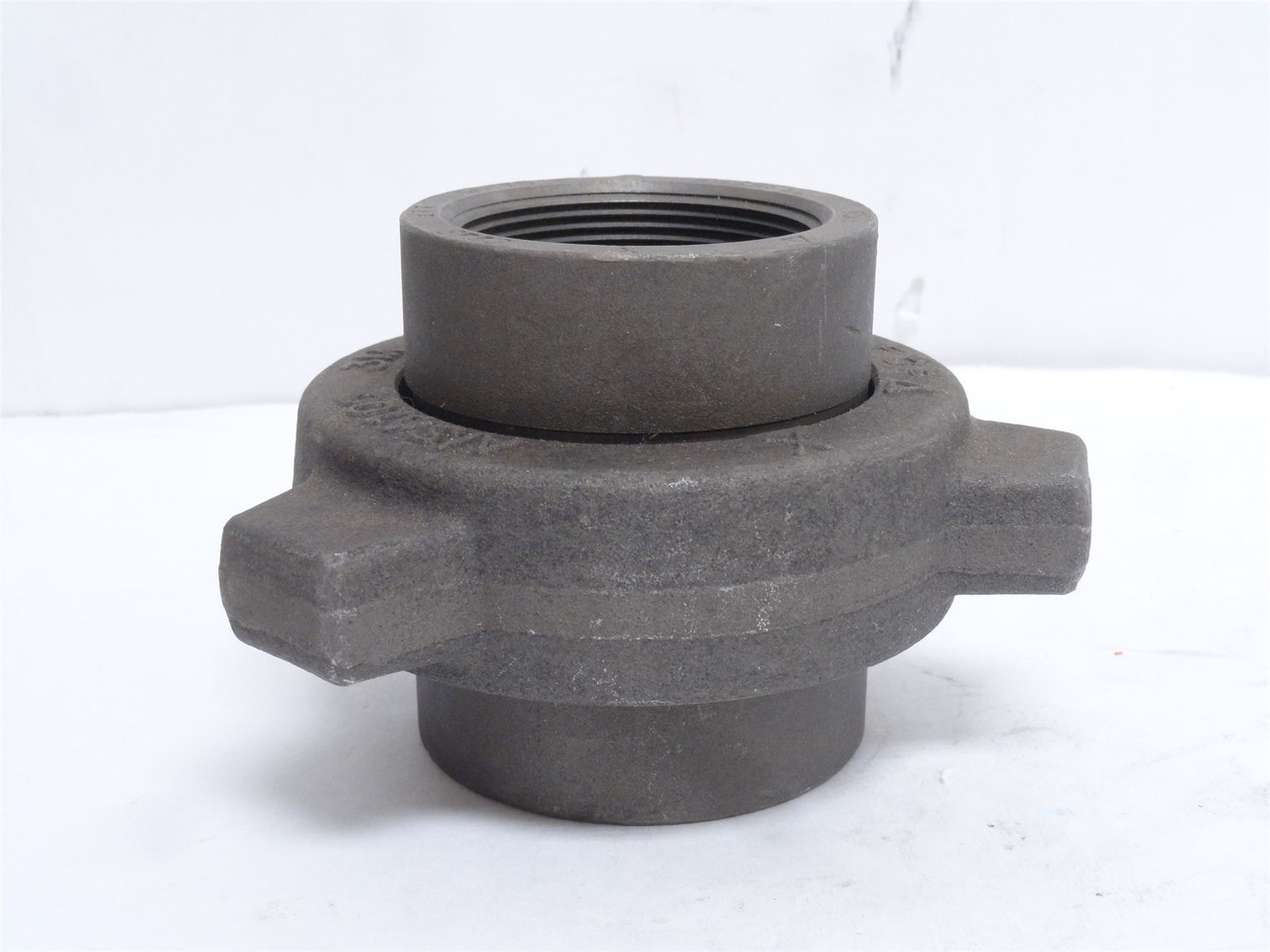 Anvil 74026576; Black Pipe Lug Union; 2NPT; Class 3000
