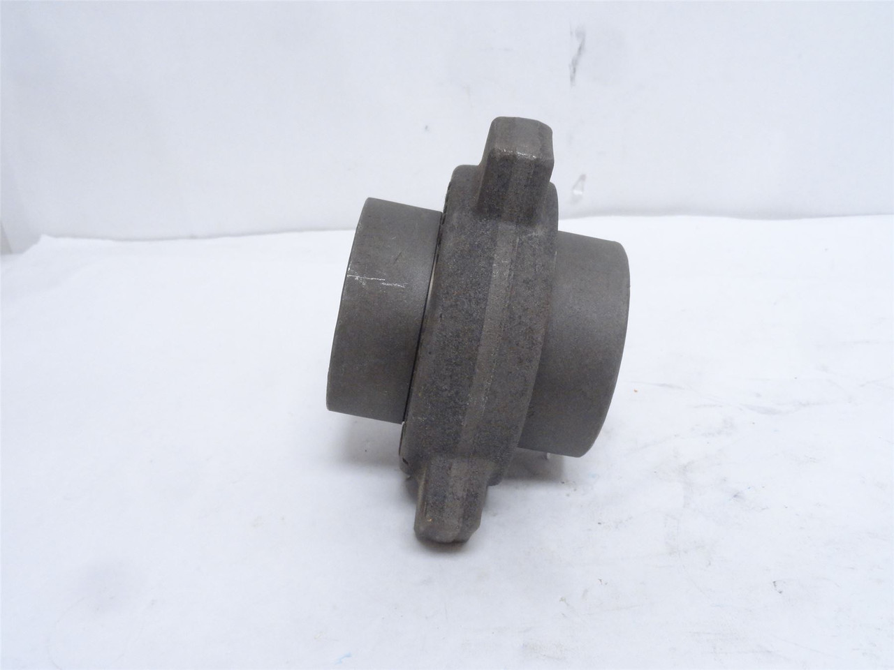 Anvil 74026576; Black Pipe Lug Union; 2NPT; Class 3000