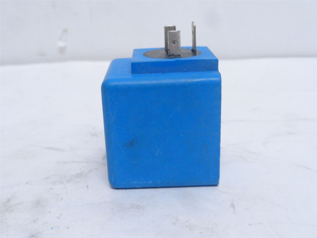 Eaton 02-101726; Vickers Solenoid Coil; 110/120VAC; 0.48A