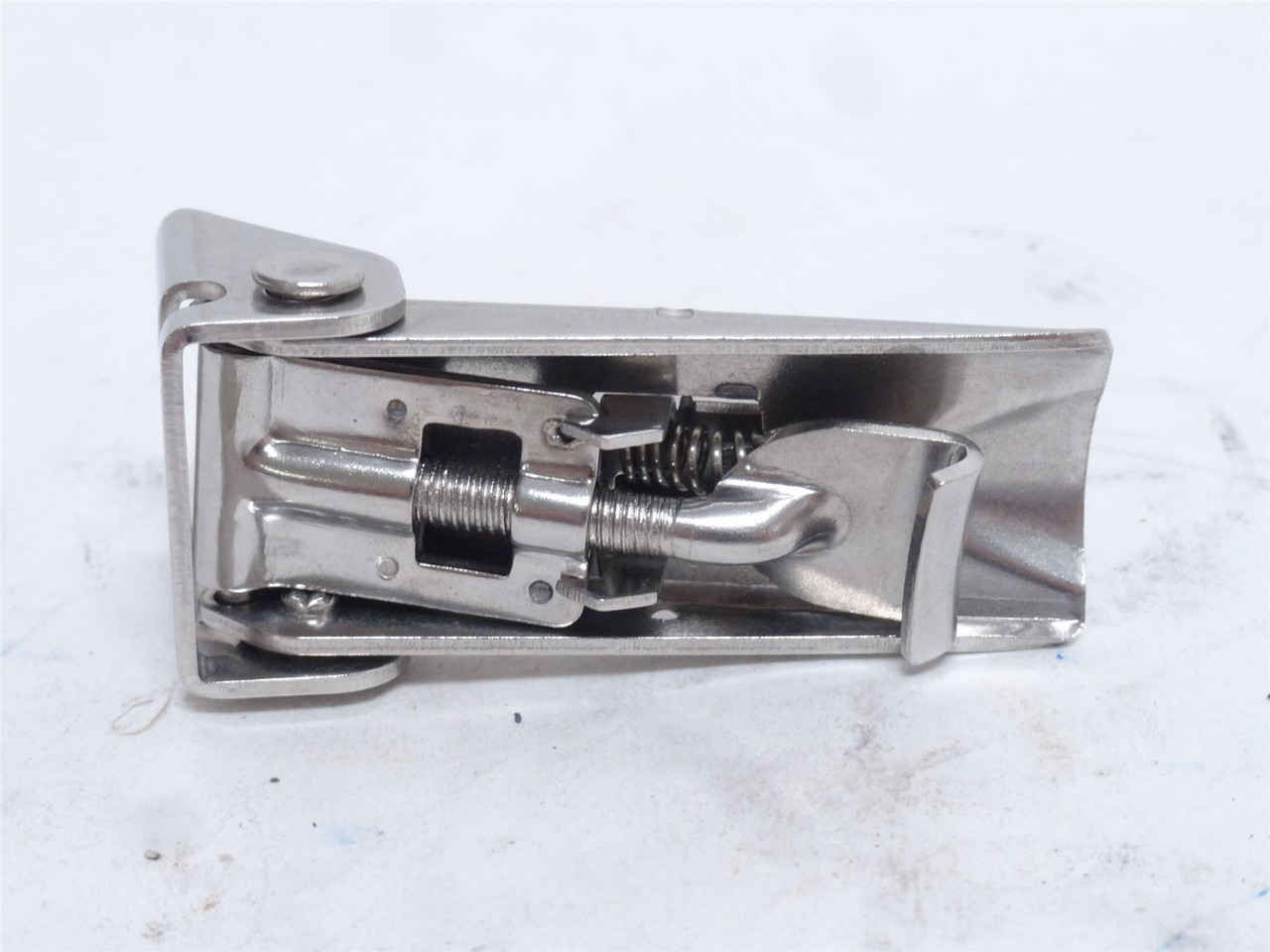 MFG- 44935; Enclosed Latch Assembly; SS