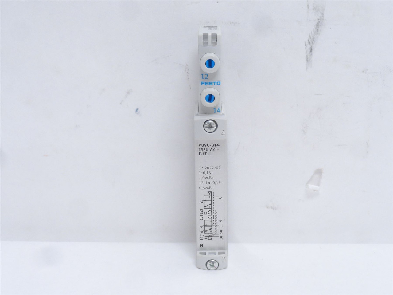 Festo VUVG-B14- T32U-AZT- F-1T1L; Solenoid Valve 573477; 1MPA