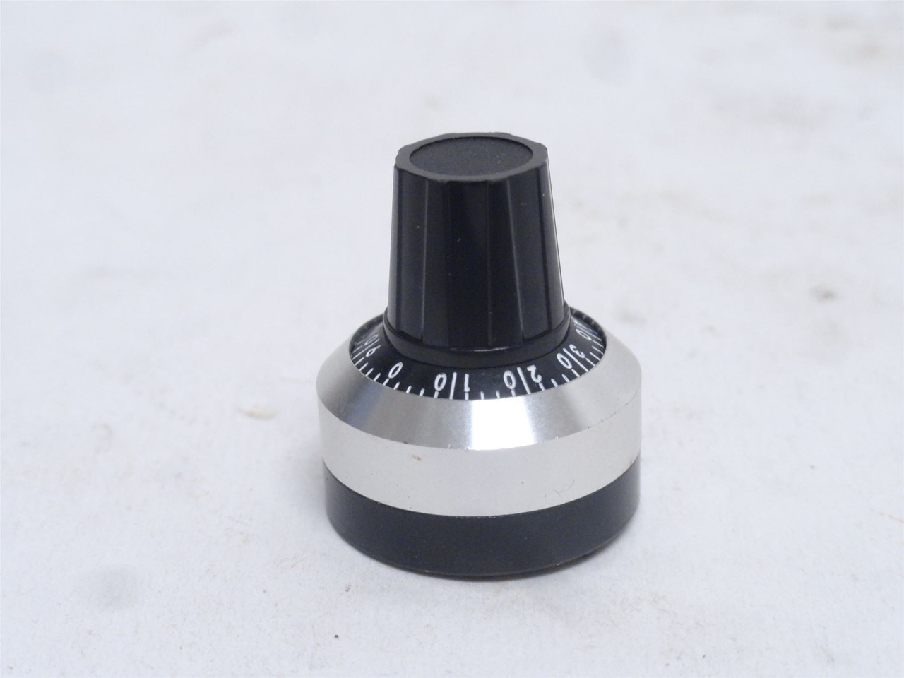 Bourns H-516-6A; Metal Counting Dial; 15 Turns; 6.35Mm