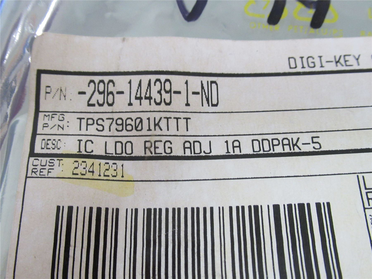 TI TPS79601KTTR; Lot-12 Voltage Regulators; 1A