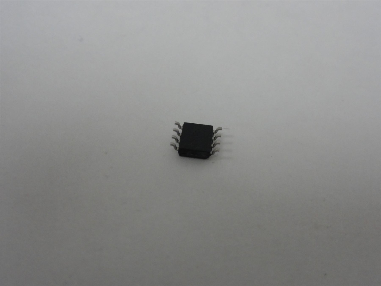 Analog Devices REF02CSA; Lot-15 Voltage References; 65 PPM/C