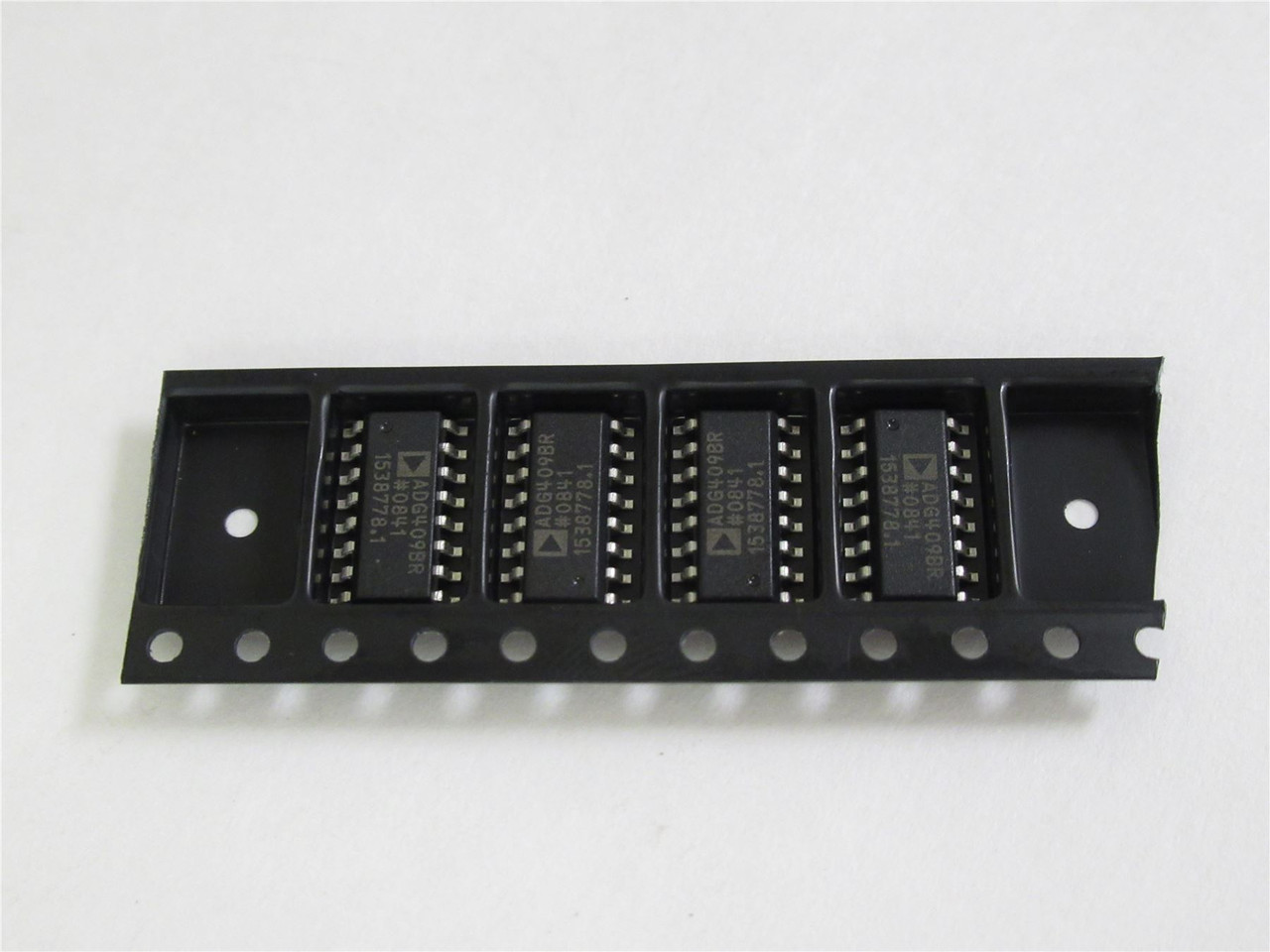 Analog Devices ADG409BRZ ; Lot-4 IC MUX Dual 4-Channel