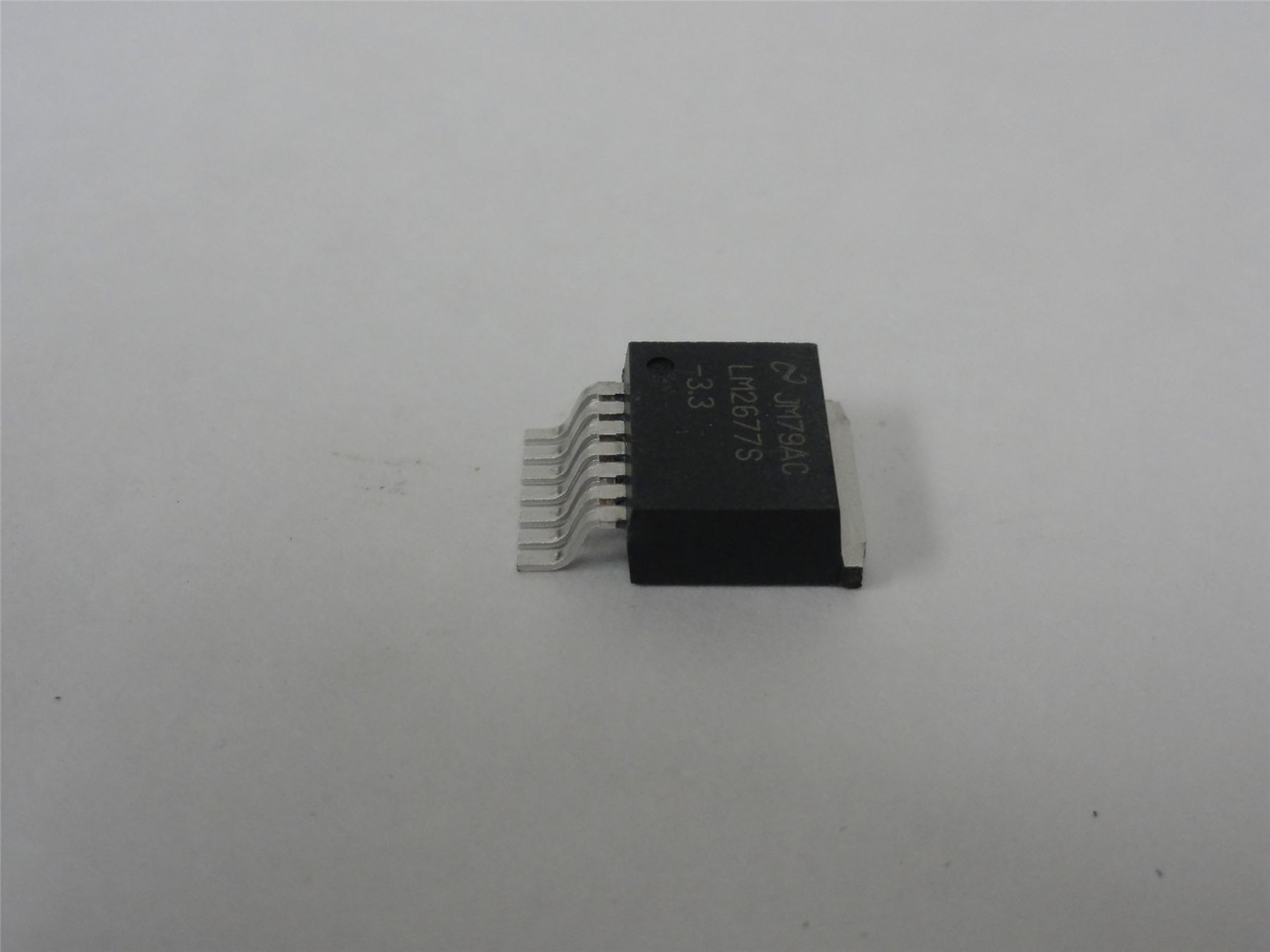 TI LM2677S-3.3; Lot-3 Voltage Regulators; 3.3V; 5A