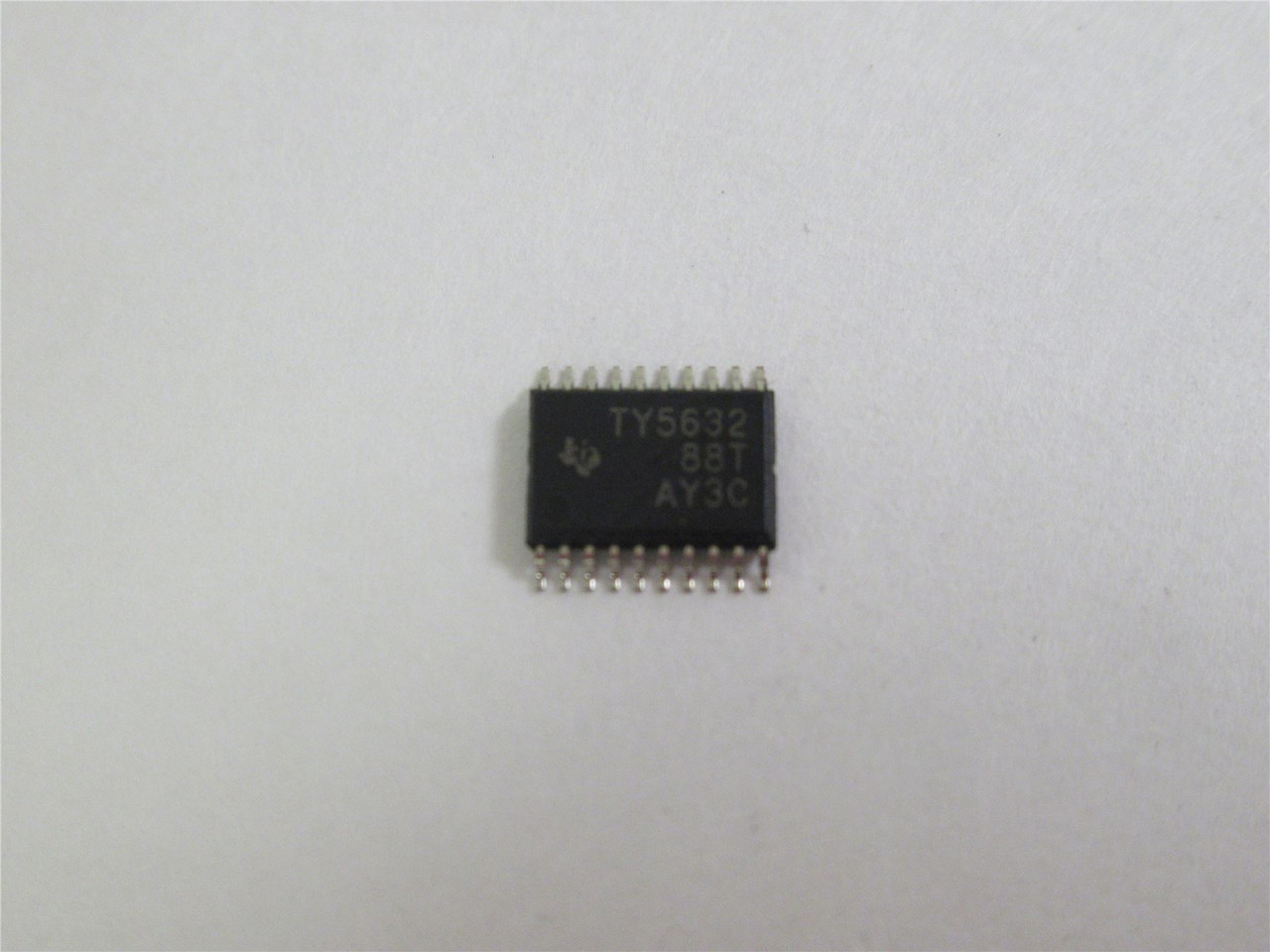 TI TLV5632IPW; Lot-5 Digital-Analog Converters 8bit/Channel