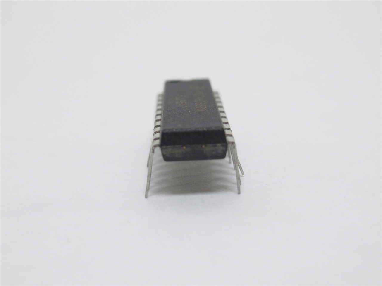 Onsemi MC74HC688N; Lot-7 Logic Comparators; Bit Active