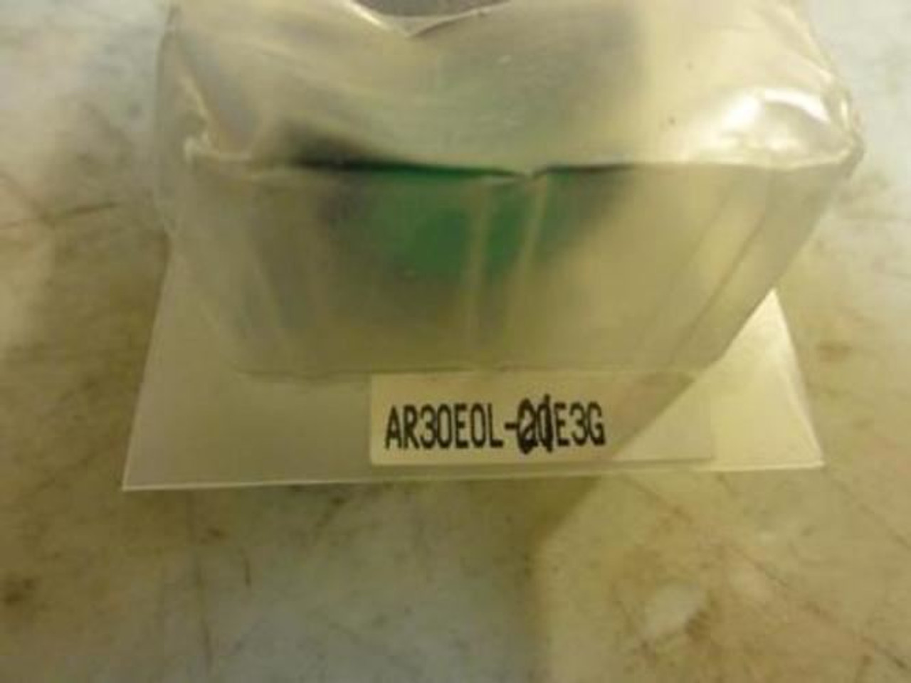 Fuji AR30E0L-20E3G; Push Button; Green; 30V; 1W (1)NC