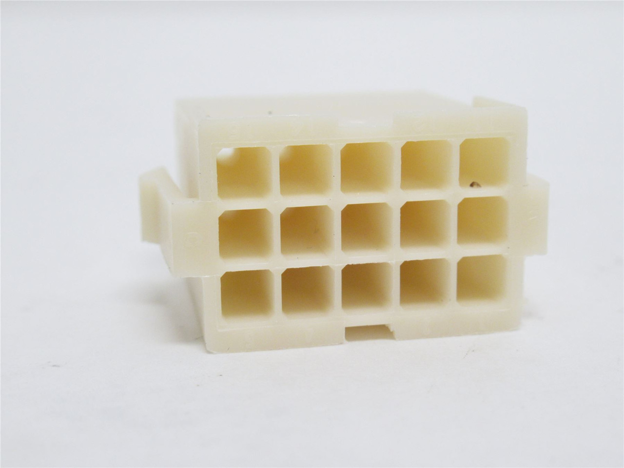 AMP 172163-1; Lot-10 Cap Housings; 15Pos; 3-Row; 600V