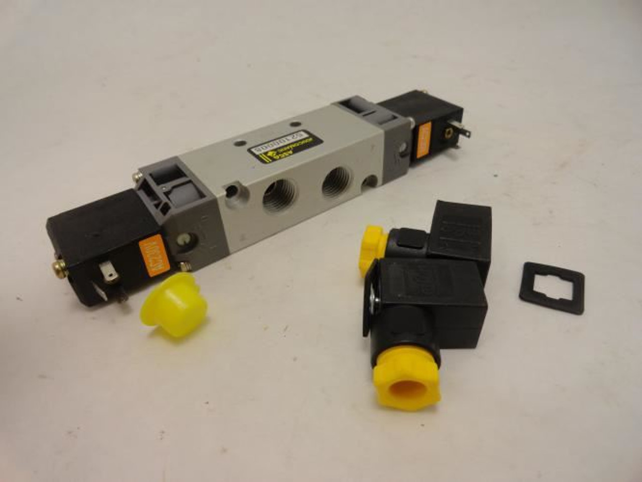 Asco 52100008; Solenoid Valve; Coil 230VAC;