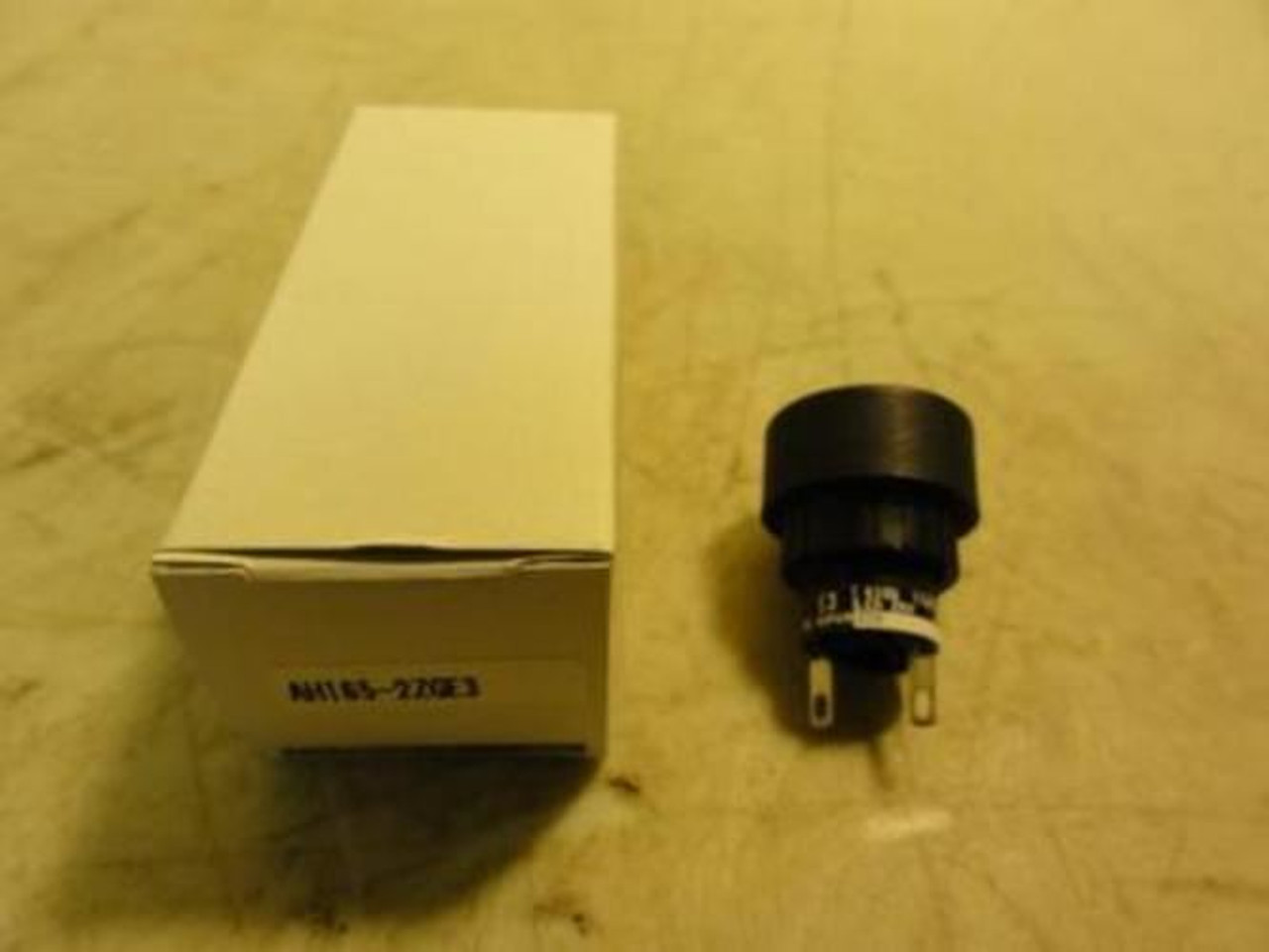 Fuji Electric AH165-2ZGE3; Push Button Led 24V