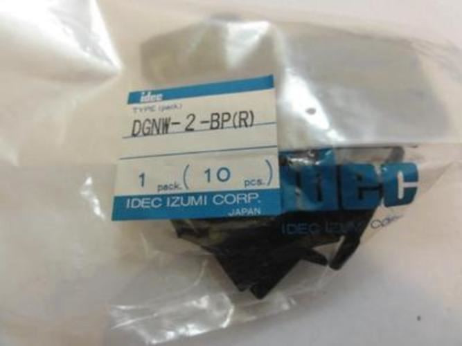 Idec DGNW-2-BPR; LOT-10 Right end Bracket; new in Bag