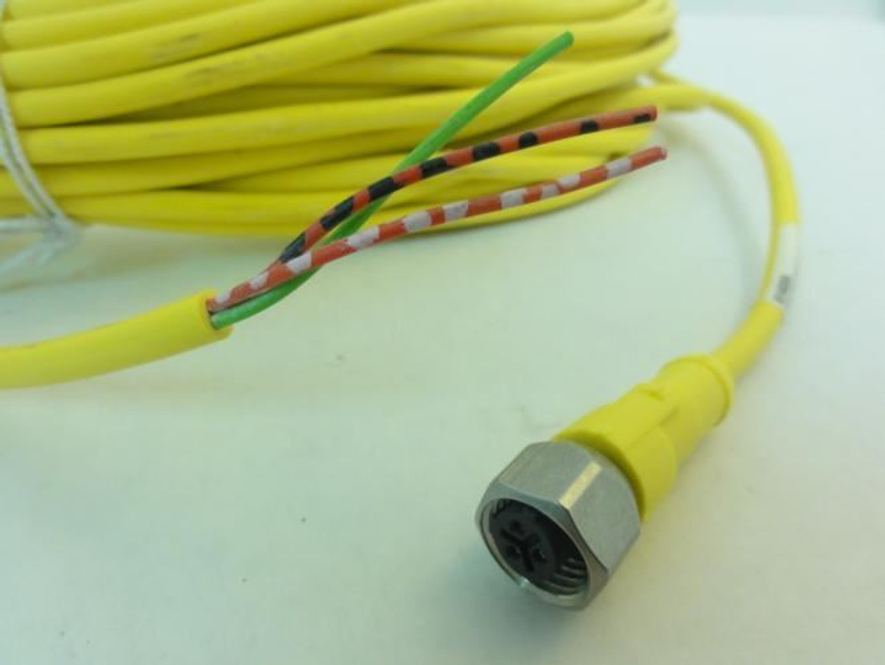 IFM E18208; Female cordset; 1/2" connector; 3 Wire; 25meter