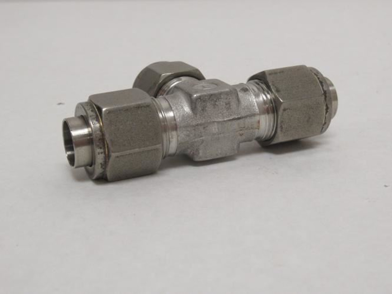 Tylok 8-DTTT-8; Tube Tee; SS-316; 1/2" (3) Compression