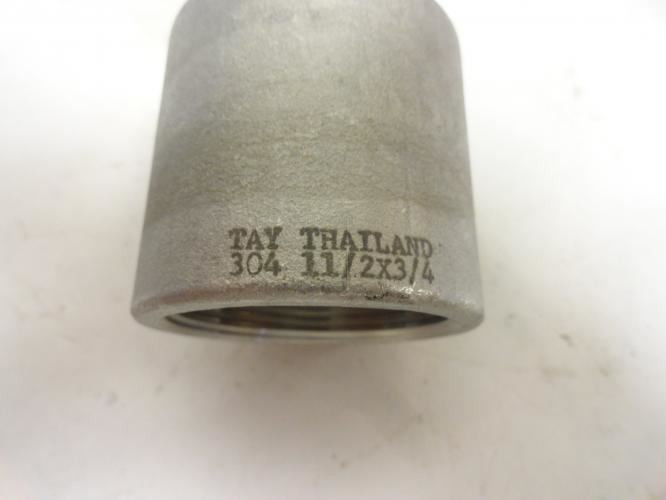 Industry-STD 48UH16; Pipe Adapter; SS-304; 1-1/2NPT x 3/4NPT