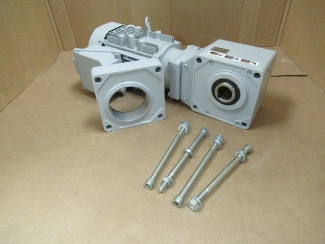 Sumitomo RNYM81-1420YA-EPF1-40; Gear Motor 40:1 Ratio; 1Hp