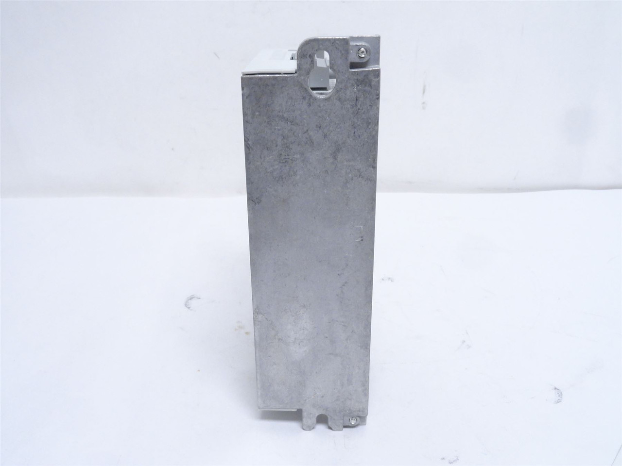 Lenze I55AE155F1AV10002S; AC Drive 3/4HP 400/480VAC