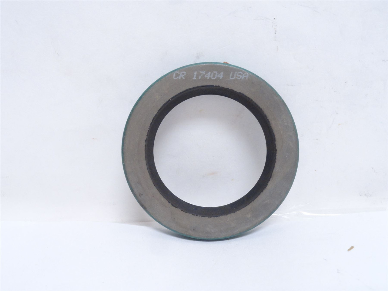 CR 17404; Single Lip Oil Seal 1.75"ID x 2.561"OD x 0.313" Wide