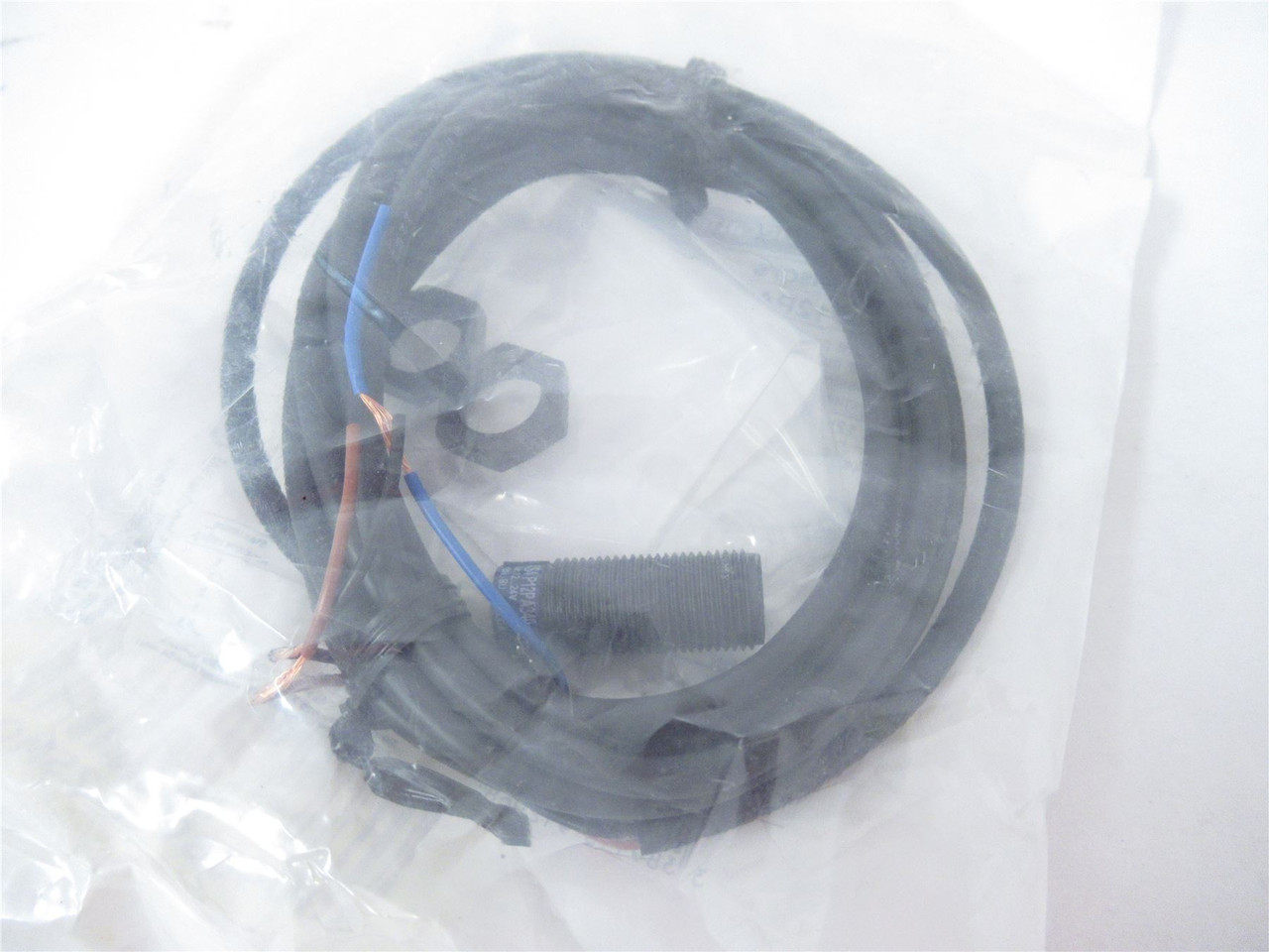 Telemecanique XS4P12PA340; Proximity Sensor 12V...24V 4mm