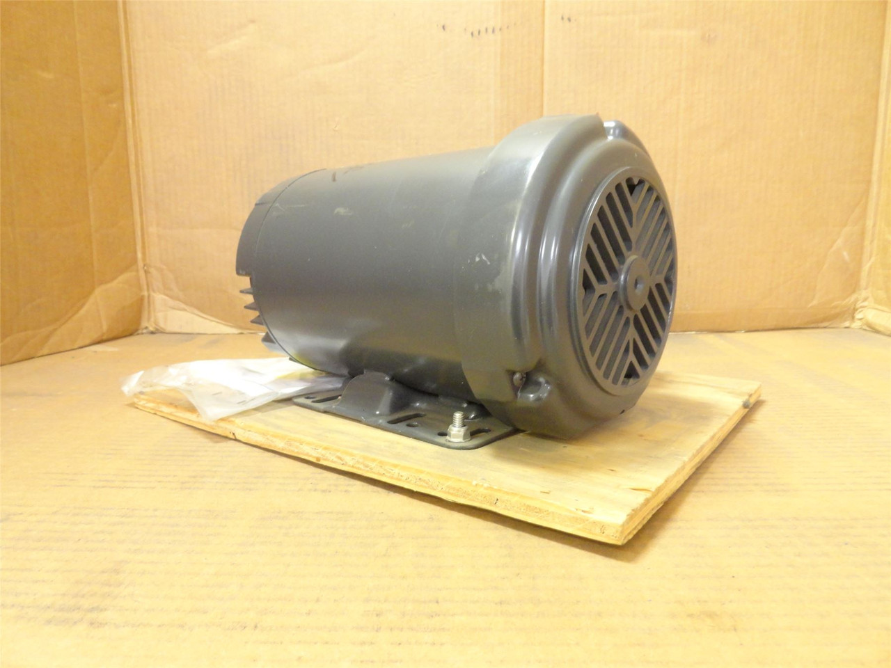 Nidec U2P1DC; AC Motor; 2HP; 230/460V; 3600RPM; 3-Phase; 60Hz