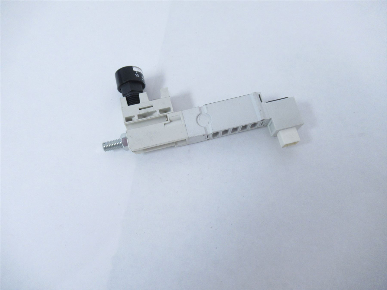 SMC SY30M-N5-P; Solenoid Valve