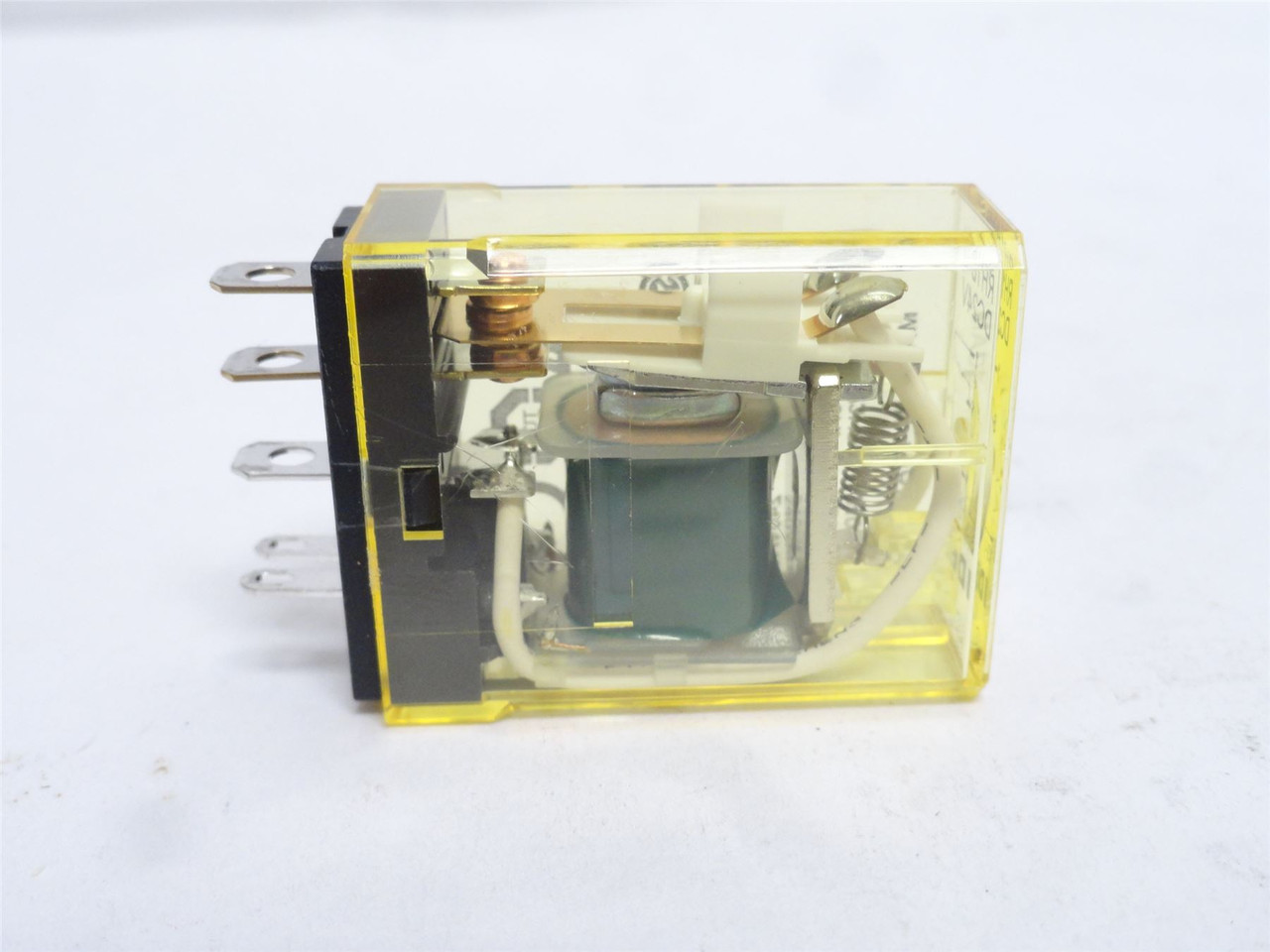 IDEC RH1B-UDC24V; Relay; 10A; 240VAC; Coil: 24VDC