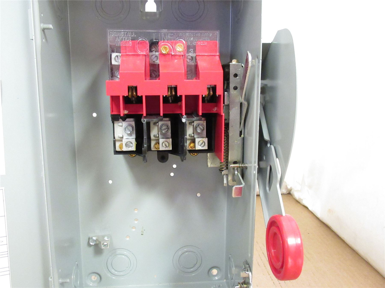 Eaton DH361UGK; Safety Switch; 30A; 3P; 600VAC; 250VDC; 3PST