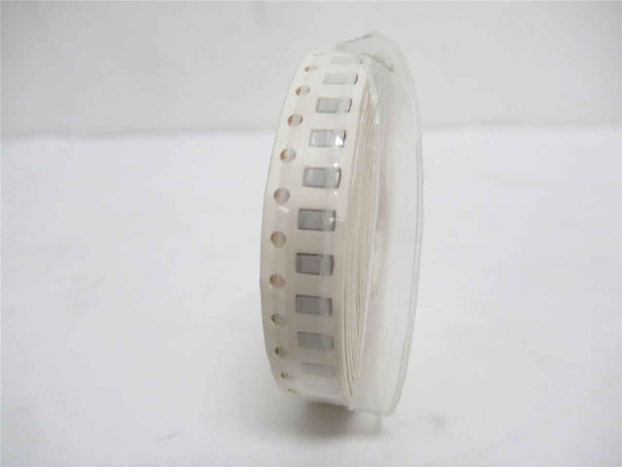 Kyocera 12061A220KAT2A;  Lot-300; Ceramic Capacitors 100V