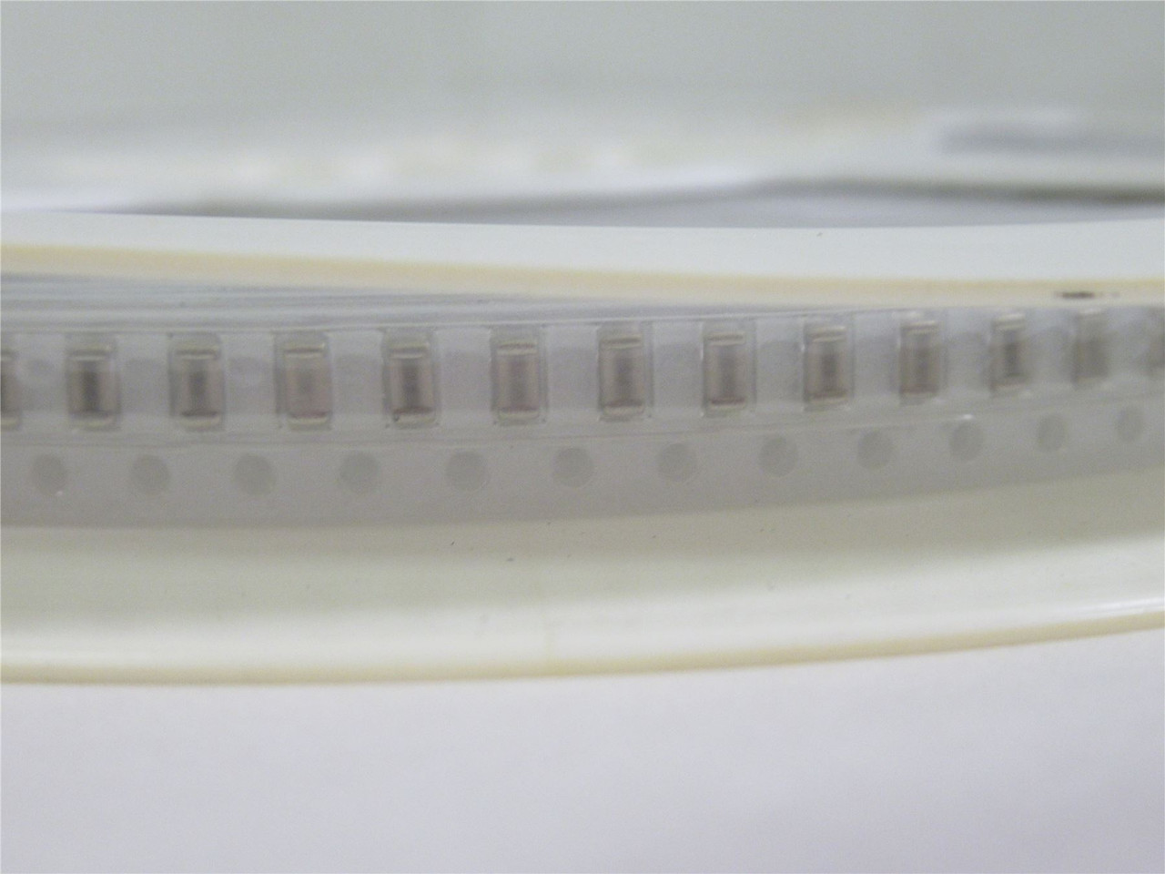 Kemet C1206C220J5GAC7800; Lot-3800 Ceramic Capacitor  22pF