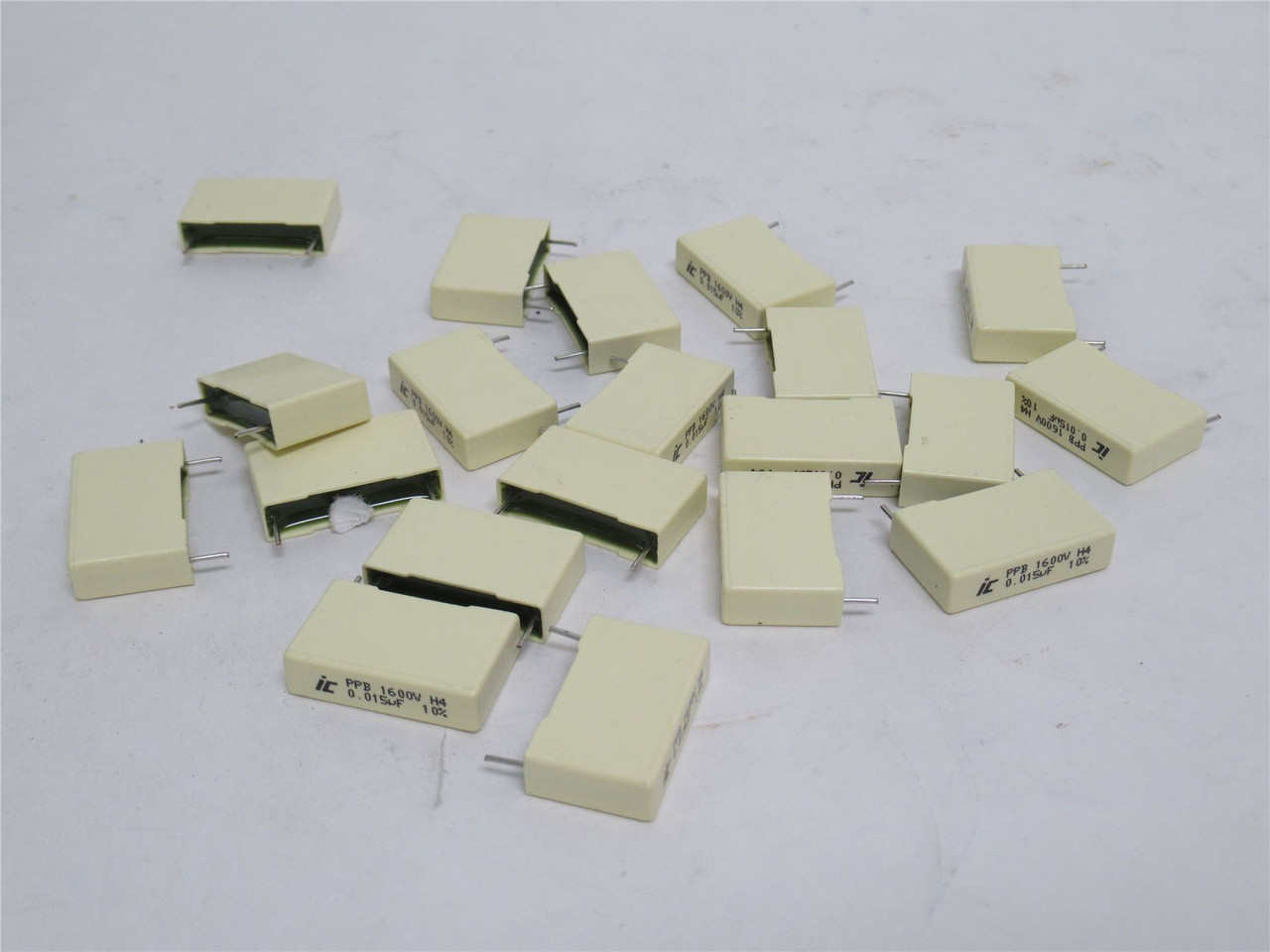 IC PPB1600VH4; Lot-20 Film Capacitors 1600V 0.015uf 10%