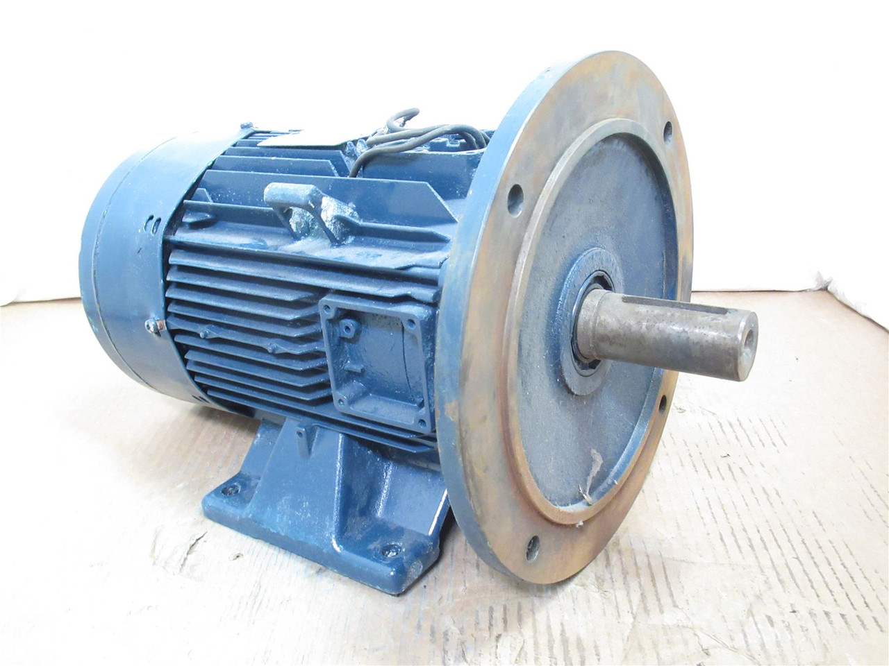 Leroy Somer 3LSES132SU; AC Motor; 7.5kW; 230/460V; 3530RPM; 3PH Leroy Somer 3LSES132SU; AC Motor; 7.5kW; 230/460V; 3530RPM; 3PH