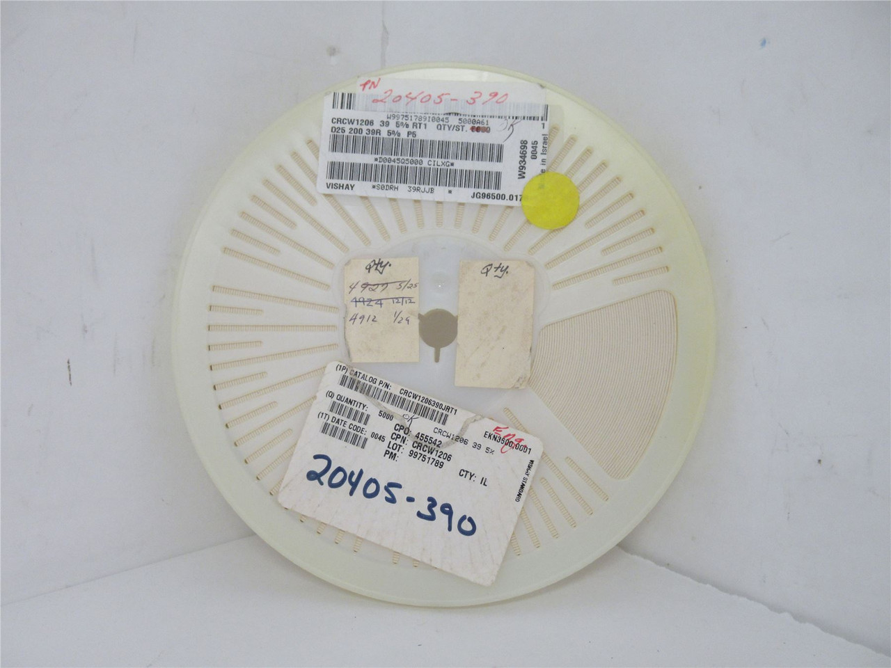 Vishay CRCW1206390JRT1; Lot-4800 Thick Film Resistor 39ohm 5%