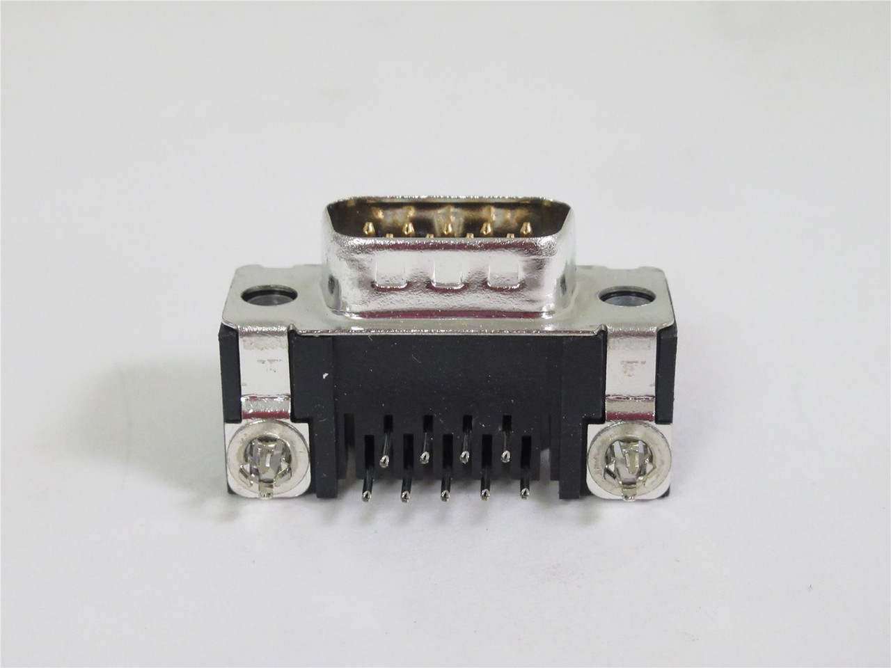 TE Connectivity 747840-4; Lot-5 D-Sub Connector; 9 Position