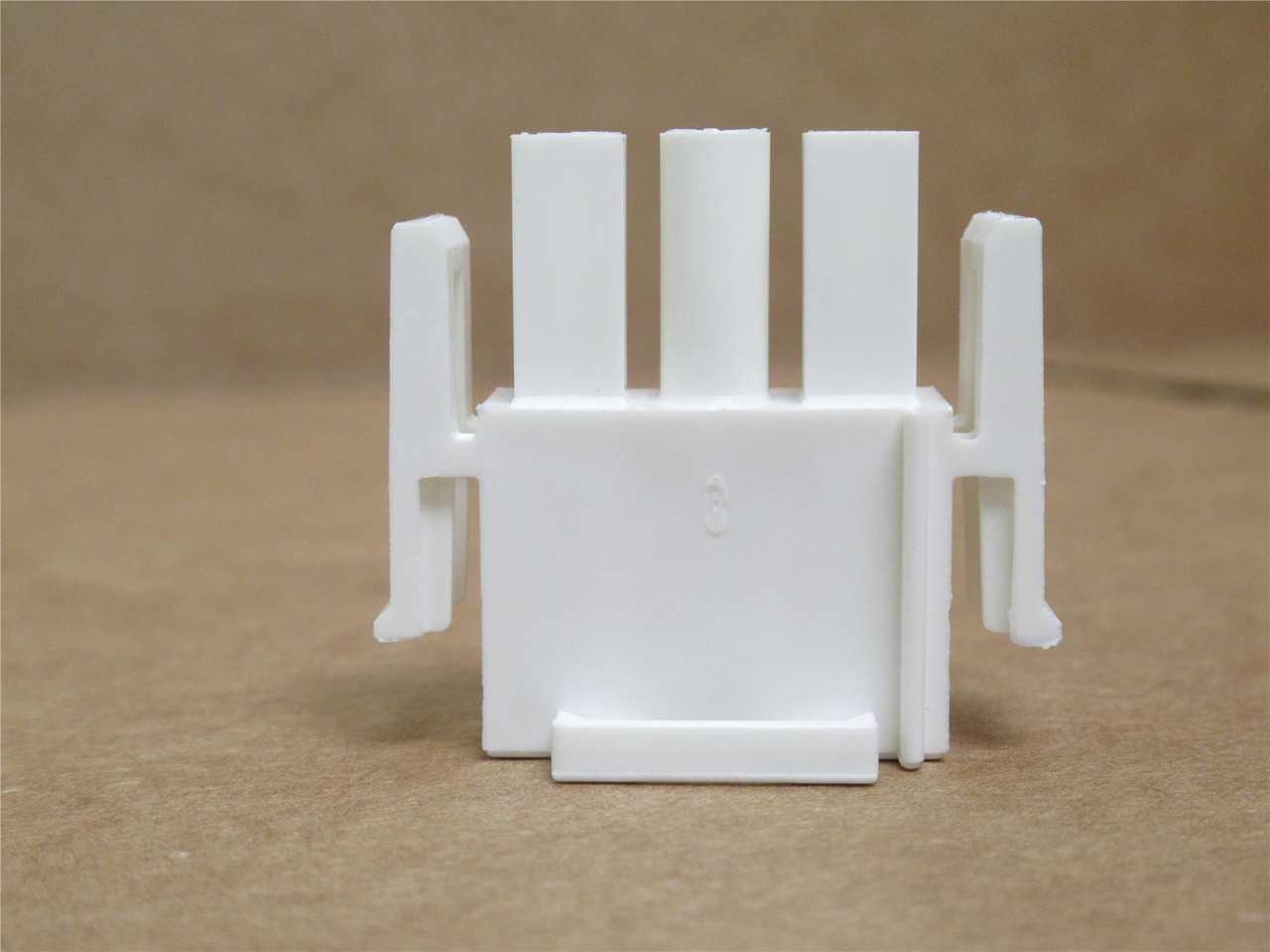 AMP 350766-1; Lot-88 Connector Plugs; 3Pos; Single Row