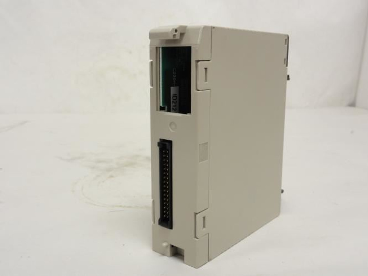 Omron C200H-ID212; Intput Unit (Missing Door)