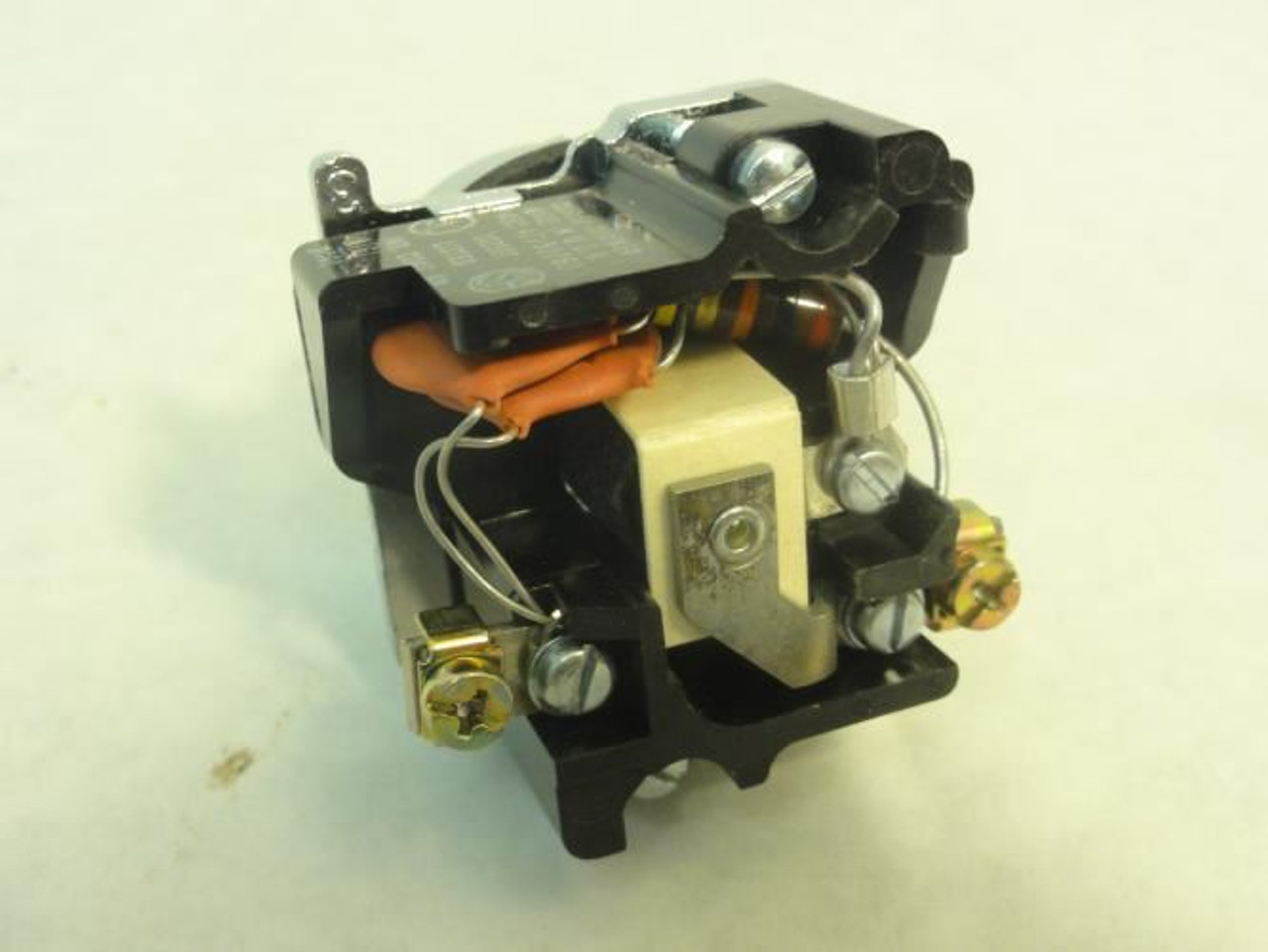 Cutler-Hammer 10250T228N; Indicating Light; No Lense; 480VAC