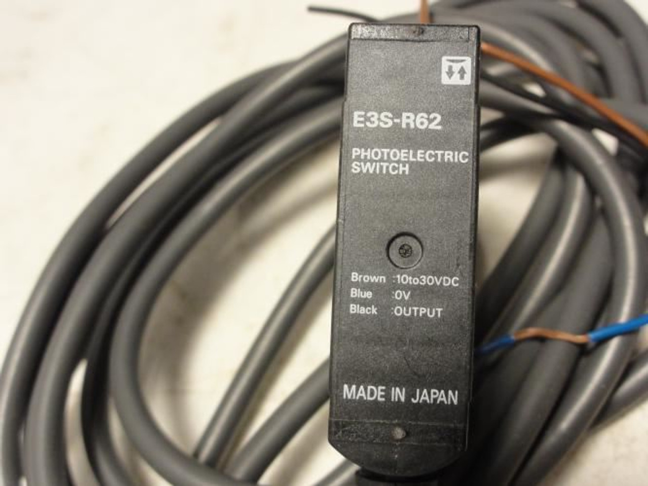 Omron E3S-R62; Photoelectric Sensor; 10-30VDC