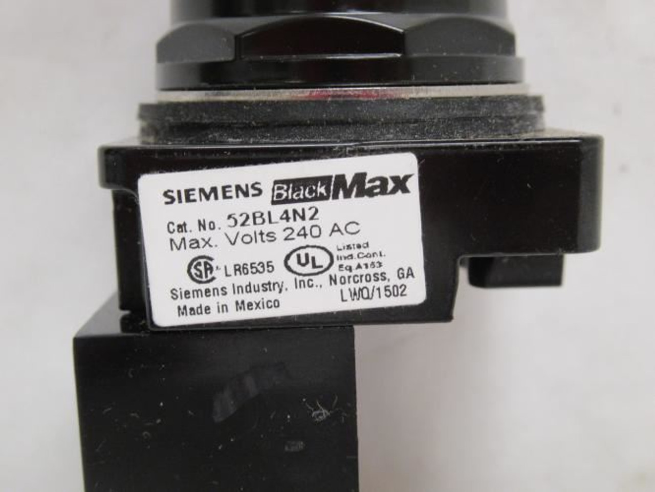 Siemens 52BL4N2; Red LED Pilot Light; 240VAC